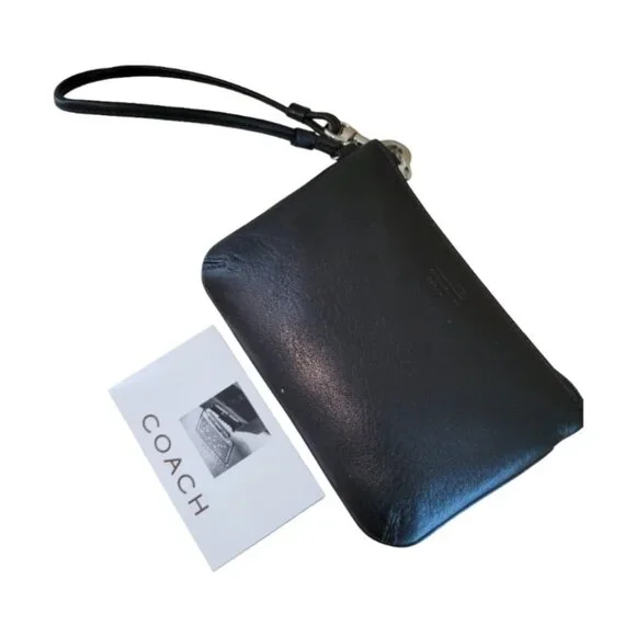 Coach Black Leather Wristlet Coin Purse – Unused, Classic & Compact! - Picture 10 of 11